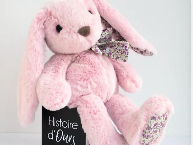 Мягкая игрушка HO2435 Lapin rose -40cm