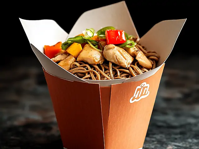 Лапша Соба WOK з куркою теріякі