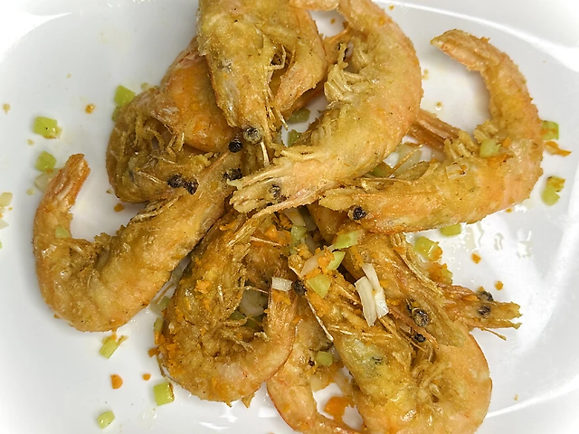 Хрусткі креветки в спеціях