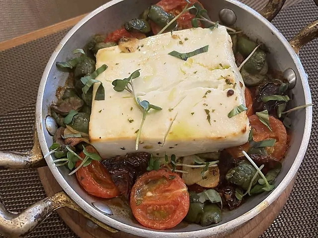 Запечена фета а-ля путанеска