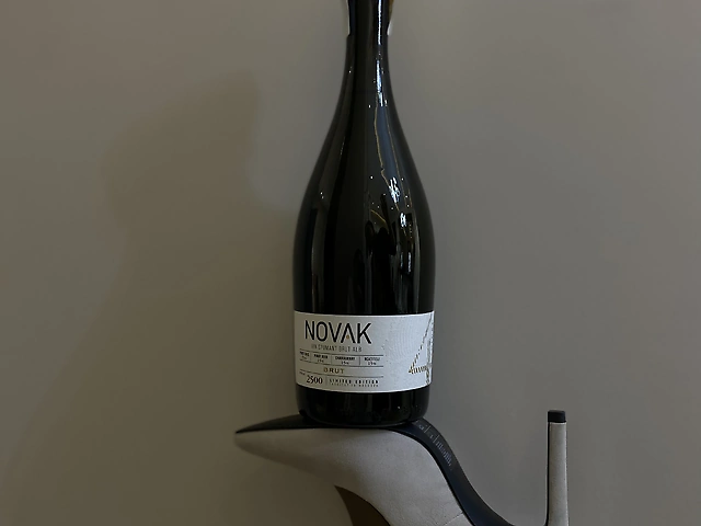 NOVAK Vin Spumant Brut Alb (Біле сухе)