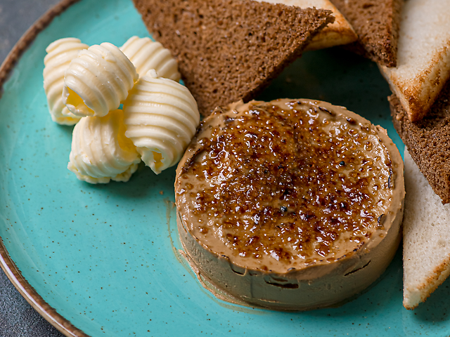 Паштет з печінки молодого курча з грінками