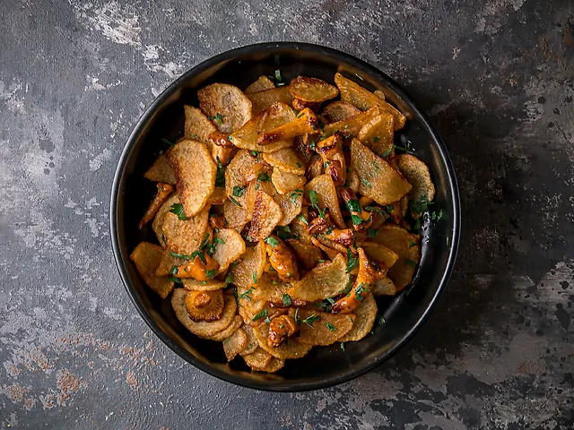 Картопля  з лисичками