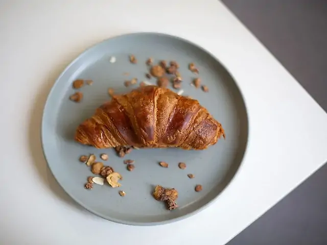 Круасан з нутелою