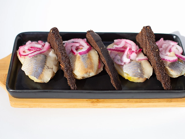 Оселедець з картоплею