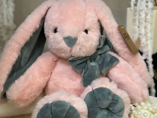 Зайчик рожевий