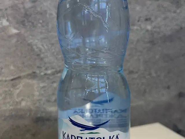 Вода Карпатська джерельна з/г