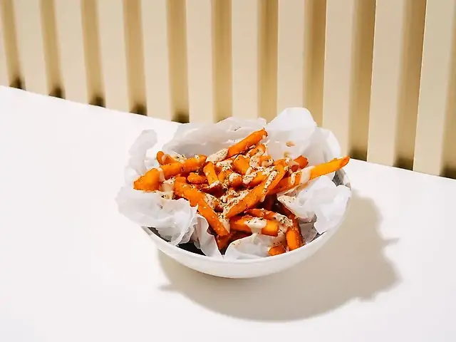 Батат Фрі з соусом Тартур