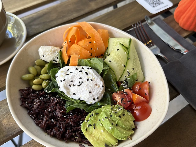 боул с чорним рисом