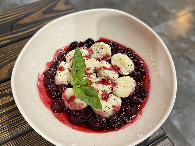 ліниві вареники з вишнями