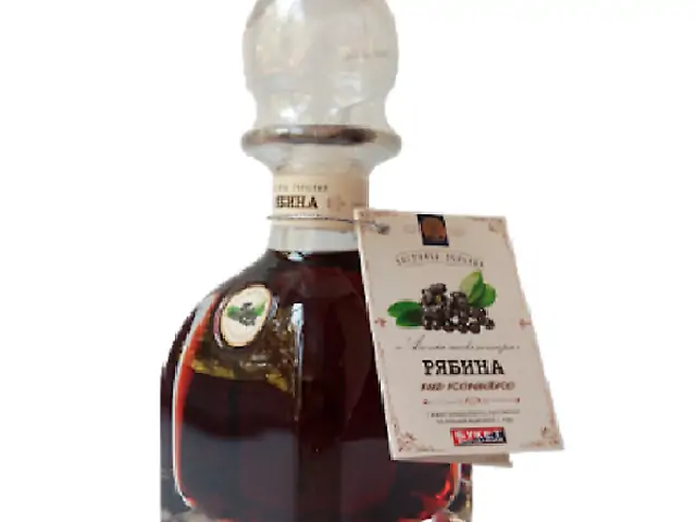 Настоянка гірка `Горобина в дивіні` (графін) 36% 0,5л